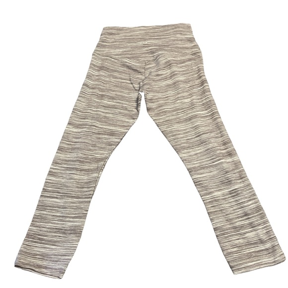Lululemon  align cropped size 6 - Picture 4 of 5